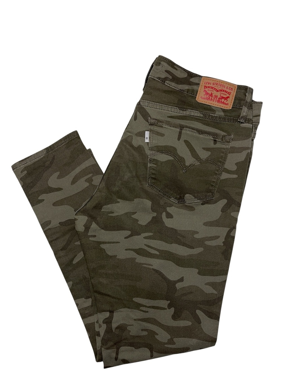 Women’s Levi’s 711 Skinny- Camo ankle length